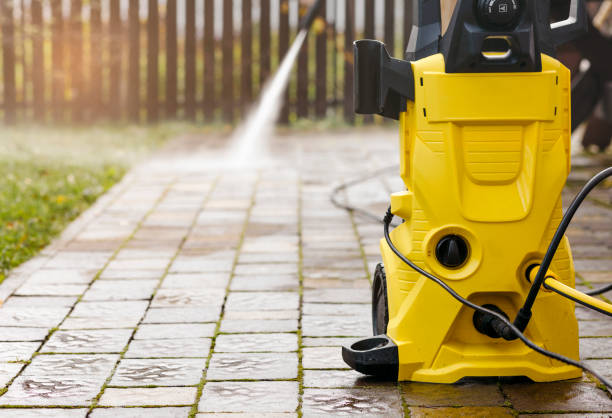 Best Gutter Cleaning and Brightening in Coldspring, TX